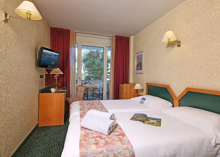 Nettuno מלון ברדולינו