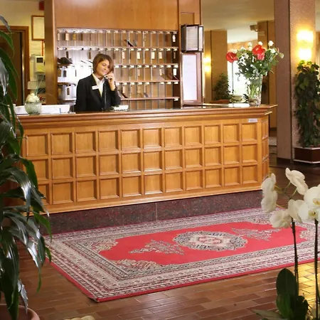 Nettuno Otel Bardolino